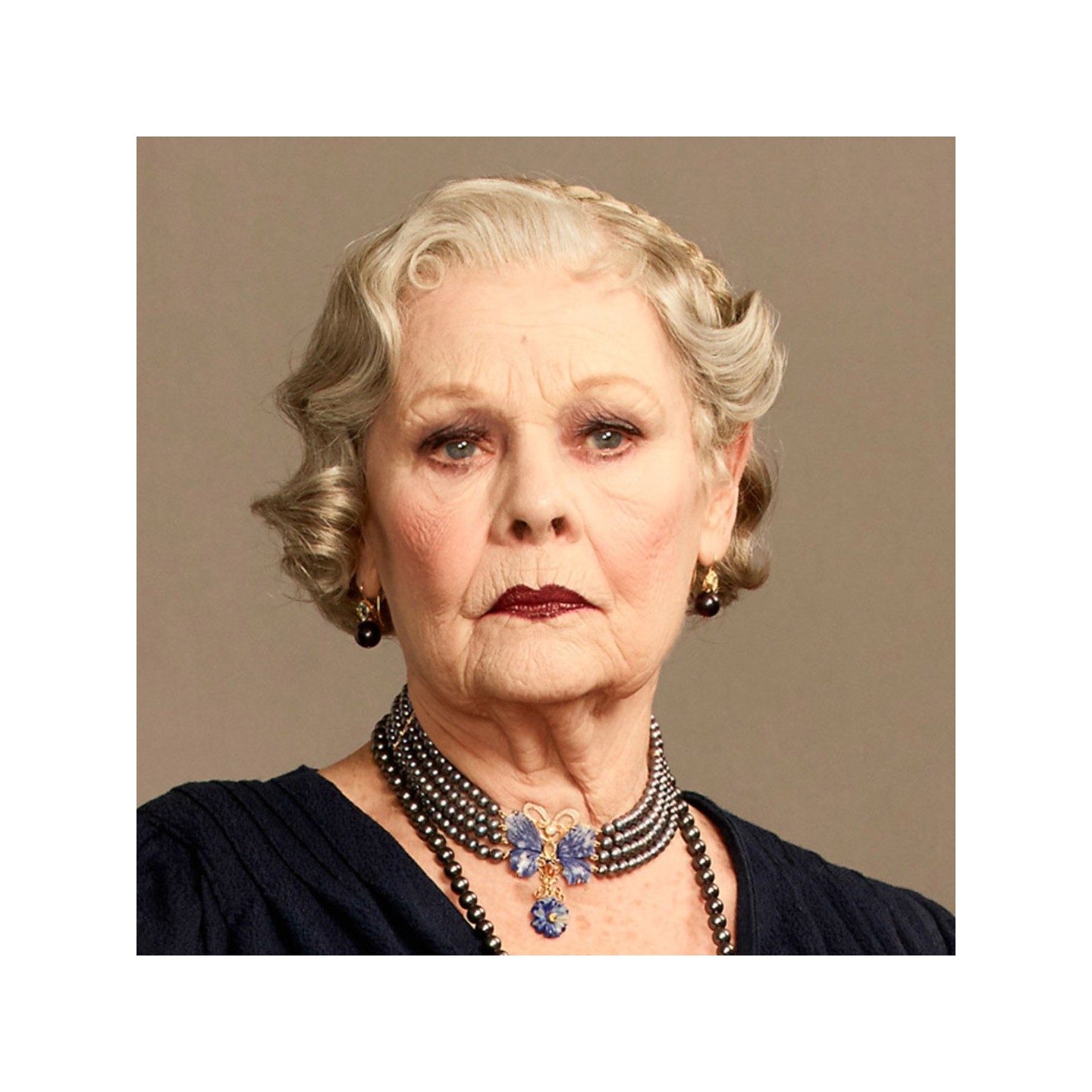 "Assassinio sull'Orient Express", Judi Dench. Orecchini collezione Cinema