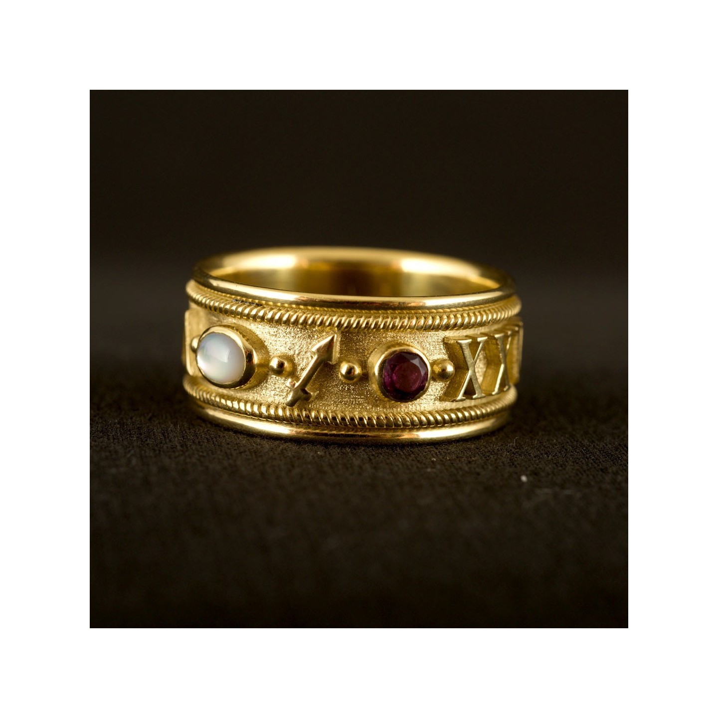 Anello Segno Zodiacale Personalizzato, realizzato a mano in Italia da Percossi Papi con pietre naturali