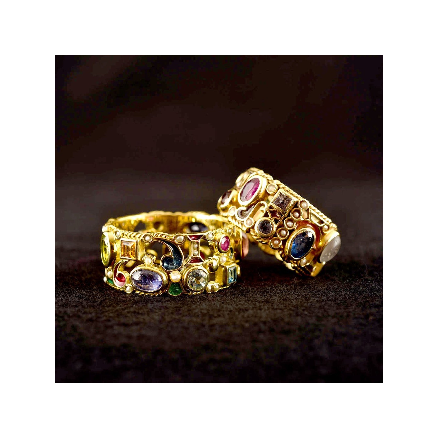 Anello architettonico, realizzato a mano in Italia da Percossi Papi con pietre naturali