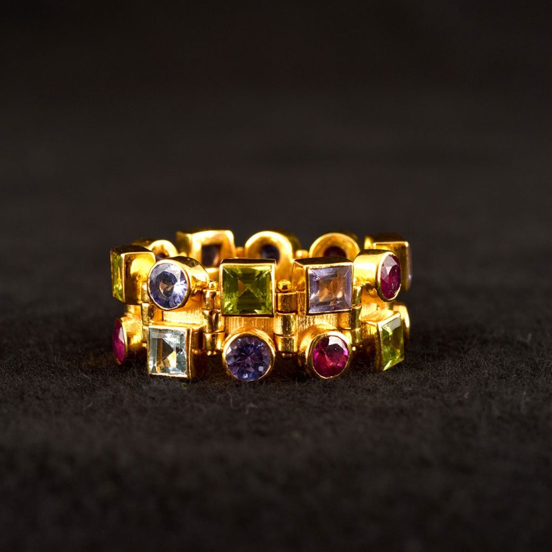 Anello a cerniere doppie, realizzato a mano in Italia da Percossi Papi con pietre naturali