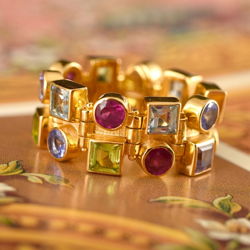 Anello a cerniere doppie, realizzato a mano in Italia da Percossi Papi con pietre naturali