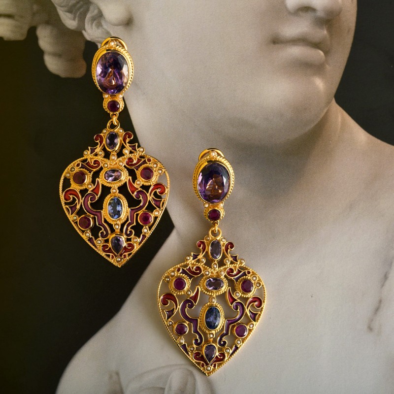 Orecchini con cuori,  realizzati in Italia da Percossi Papi con pietre naturali