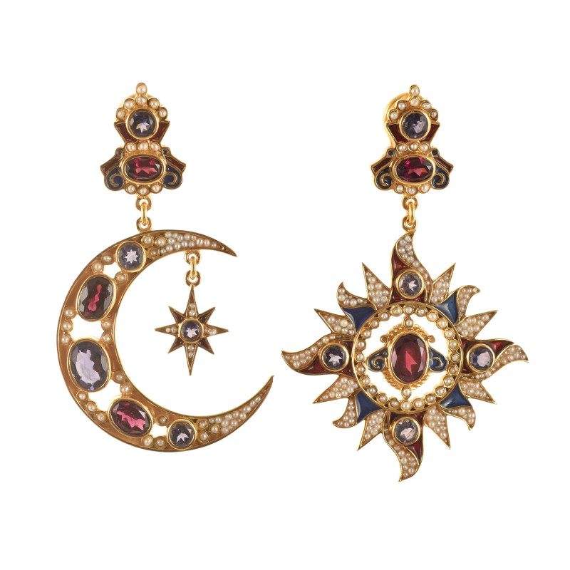 Sun and moon earrings handmade in Italy by Percossi Papi with natural stones