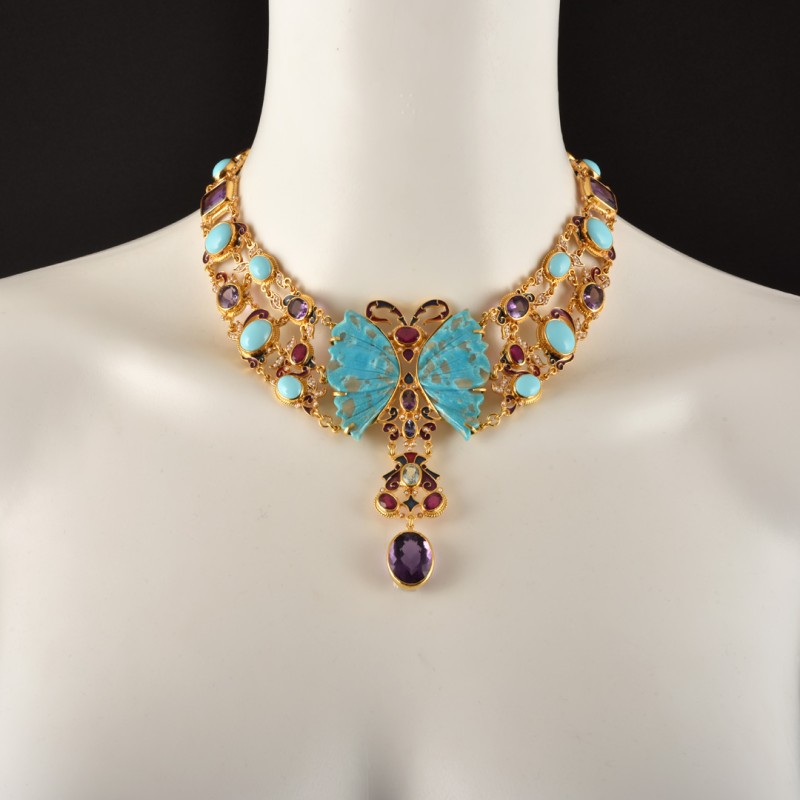 Collana ali di farfalla, realizzata a mano in Italia da Percossi Papi con pietre naturali