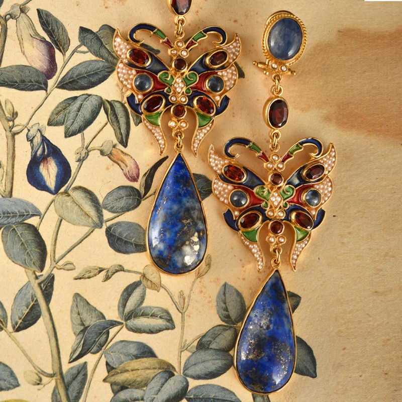 Butterfly earrings, handmade in Italy by Percossi Papi with natural stones