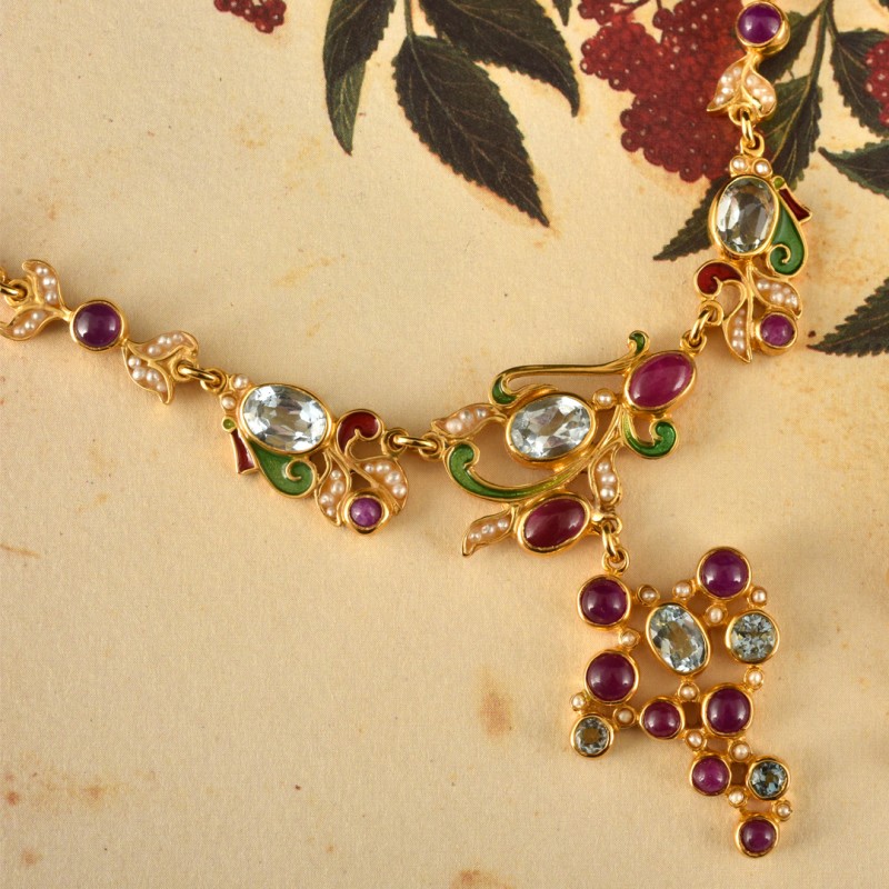 Collier uva,  realizzato a mano in Italia da Percossi Papi con pietre naturali